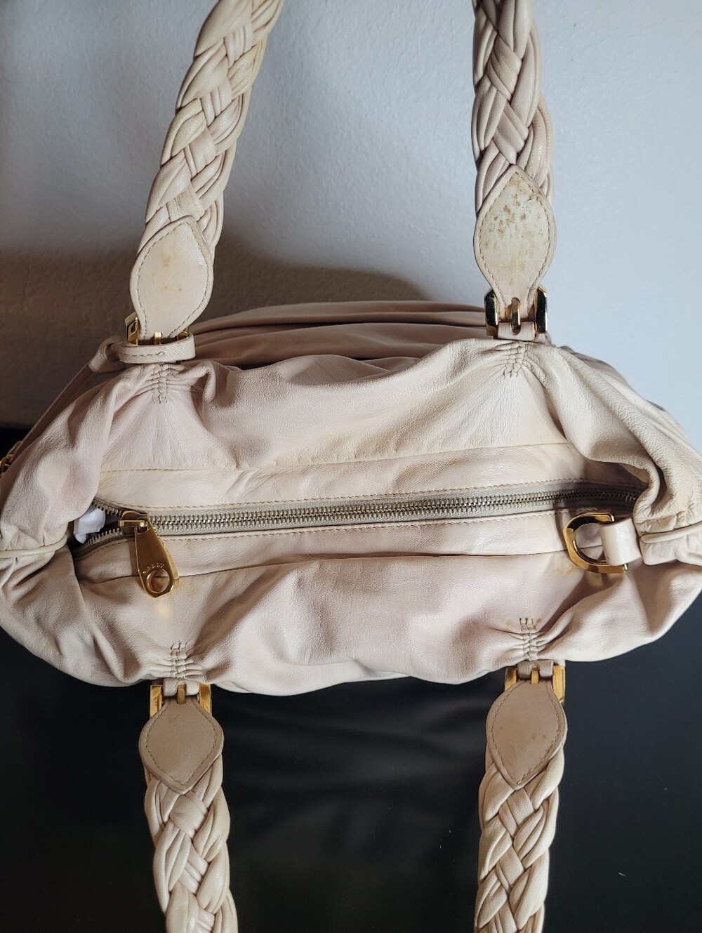 Bally   Lambskin Vintage  Shoulder  Bag - Picture 4 of 13